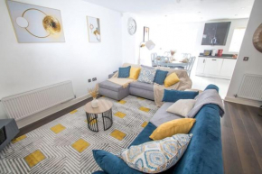COOP Arena Luxurious Townhouse